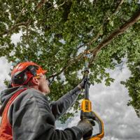 DEWALT DCMPS567N-XJ 18V XR Brushless Telescopische kettingzaag 20cm elektrische kettingzaag - thumbnail