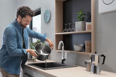 Hansgrohe Focus M42 ééngreeps keukenmengkraan 220, rvs look
