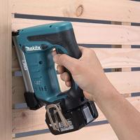Makita DST221RTJ Accu Niettacker 18V 5.0Ah in Mbox - thumbnail