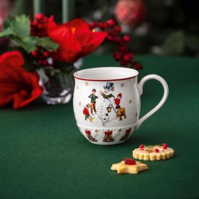 Villeroy & Boch Toy's Fantasy Jumbo beker kerstman 0.53 l Villeroy & Boch Toy's Fantasy Jumbo beker kerstman 0.53 l