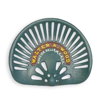 Gietijzeren tractorstoel "walter a. wood"