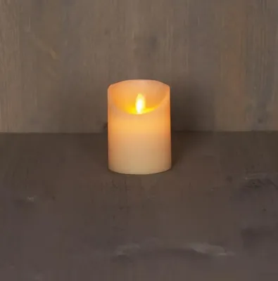 Anna&apos;s Collection LED kaars flame effect rustiek 7.5x10cm ivoor 1 stuks