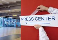 tesa UNIVERSAL REMOVABLE 04939-00003-11 Bevestigingstape tesa Professional Wit (l x b) 25 m x 50 mm 1 stuk(s) - thumbnail