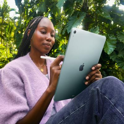 Apple iPad Air 11‑inch (M4): Liquid Retina-display, 128 GB, 12‑MP camera aan de voor- en achterkant, wifi 7 met Apple N1, Touch ID, batterij voor een hele dag – Blauw Apple iPad Air 11‑inch (M4): Liquid Retina-display, 128 GB, 12‑MP camera aan de voor- en achterkant, wifi 7 met Apple N1, Touch ID, batterij voor een hele dag – Blauw