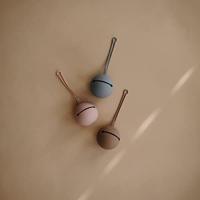 Siliconen fopspeenhouder MUSHIE rozen - thumbnail