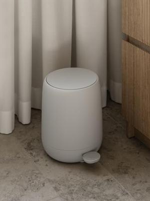 Blomus Sono Pedaalemmer moonbeam 3 liter Blomus Sono Pedaalemmer moonbeam 3 liter