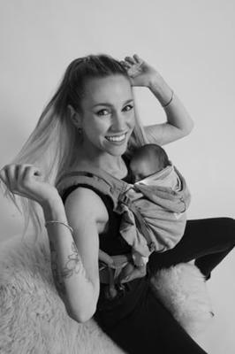 Fysiologische draagzak HoodieCarrier 2 LOVE RADIUS grijs