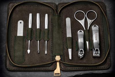 BREED Men's Groom Kit BRDGRMKIT 8-delig Chirurgisch Staal BREED Men's Groom Kit BRDGRMKIT 8-delig Chirurgisch Staal