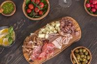 Cookinglife Serveerplank Tunea - Olijfhout - met schors - 33 x 15 cm - thumbnail