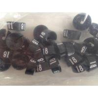 MB zwart/wit 18 voor op kledinghanger - thumbnail