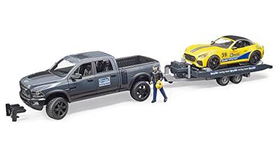 bruder RAM 2500 Power Wagon en Roadster Bruder Racing Team modelvoertuig