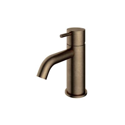 Hotbath Cobber lage wastafelmengkraan met gebogen uitloop zonder waste verouderd messing CB003CAB