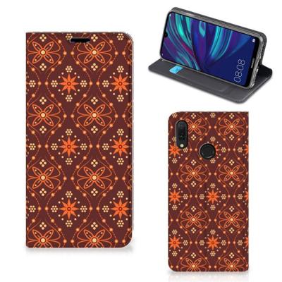 Huawei Y7 hoesje Y7 Pro (2019) | Hoesje met Magneet | Batik Brown Huawei Y7 hoesje Y7 Pro (2019) | Hoesje met Magneet | Batik Brown