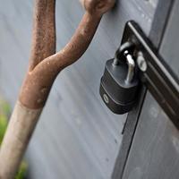 YALE Veiligheidshangslot van gelamineerd staal, 45 mm thermoplastische bescherming, beugel van borium, 3 sleutels - thumbnail