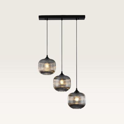 Hanglamp Virello vetro fumé IIl - Drie bollen van geribbeld rookglas met een speels effect - Zonder lichtbron Hanglamp Virello vetro fumé IIl - Drie bollen van geribbeld rookglas met een speels effect - Zonder lichtbron