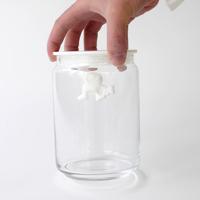 Alessi Voorraadpot Gianni A Little Man Holding On Tight - AMDR05 W - Wit - 900 ml - door Mattia Di Rosa - thumbnail