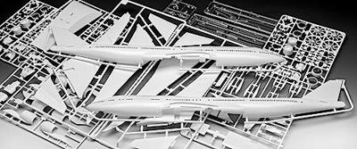 Revell 1/144 Boeing 747-8 Lufthansa New Livery