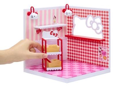 MGA's Miniverse Make It Mini Spaces Hello Kitty