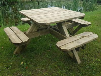 Vierkante picknicktafel TRAPANI 8 personen noorse den/spar