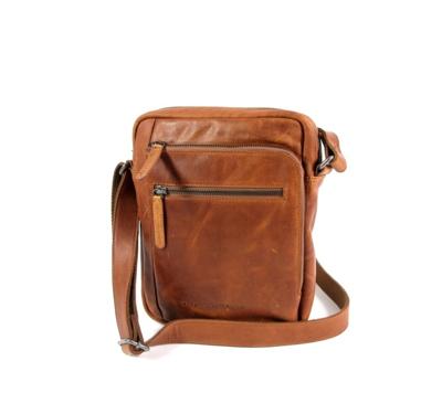 The Chesterfield Brand Dessau Schoudertas cognac Herentas The Chesterfield Brand Dessau Schoudertas cognac Herentas