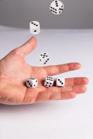 Dobbelstenen wit: 6 stuks (0608003) - thumbnail