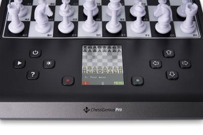 Millennium Chess Genius Pro M815 Schaakcomputer AI-functies, Magnetische schaakstukken, Druksensorbord, Kleurendisplay met verlichting Millennium Chess Genius Pro M815 Schaakcomputer AI-functies, Magnetische schaakstukken, Druksensorbord, Kleurendisplay met verlichting