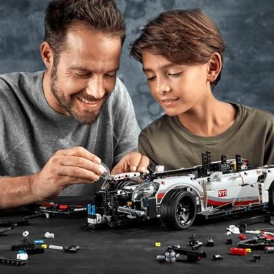 LEGO Technic - Porsche 911 RSR Constructiespeelgoed