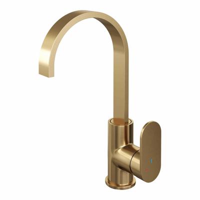 Wastafelmengkraan Brauer Gold Edition Coldstart Opbouw Hoog Plat Gebogen Platte Hendel Geborsteld Goud PVD Brauer Wastafelmengkraan Brauer Gold Edition Coldstart Opbouw Hoog Plat Gebogen Platte Hendel Geborsteld Goud PVD Brauer
