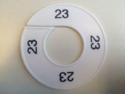 Maatring wit/zwart 23