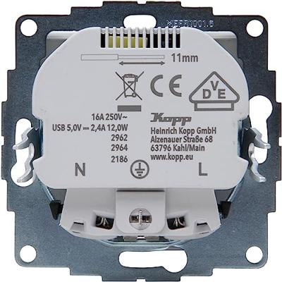 Kopp HK07 PURE mat wit inbouw stopcontact RA met 2x USB - 4624115 Kopp HK07 PURE mat wit inbouw stopcontact RA met 2x USB - 4624115