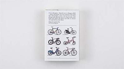 Battle of the Bikes: A Trump Card Game Kaartenspel