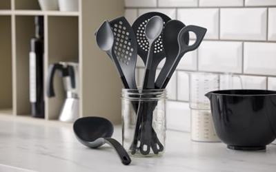 Rosti roerlepel met gat NEW Optima zwart