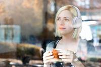 Philips 5000 series TAH5205WT/00 hoofdtelefoon/headset Hoofdtelefoons Draadloos Hoofdband Muziek USB Type-C Bluetooth Wit - thumbnail