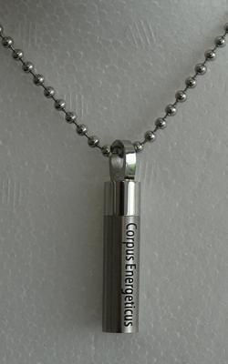 Corpus Energeticus metalen hanger met ketting 1 Stuks Corpus Energeticus metalen hanger met ketting 1 Stuks