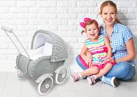 Klassieke Rieten Poppenwagen Jannigje - thumbnail