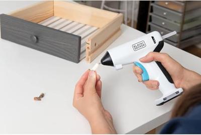 Lijmpistool - BLACK&DECKER - BCGL115-XJ - 3,6V - Met LED