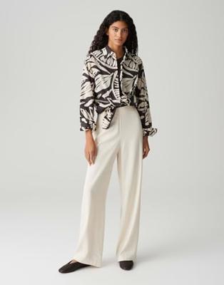 OPUS Broek Marou travel