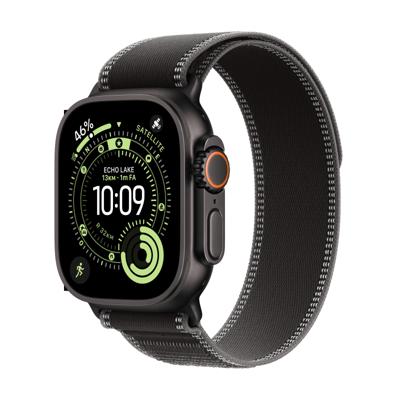 Apple Watch Ultra 3 GPS + Cellular - 49 mm - Zwarte titanium kast - Zwart/antraciet Trail Loop-bandje - S/M Apple Watch Ultra 3 GPS + Cellular - 49 mm - Zwarte titanium kast - Zwart/antraciet Trail Loop-bandje - S/M