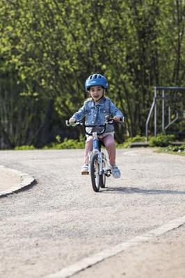 Abus helm smiley 3.0 ace led royal blue m 50-55cm Abus helm smiley 3.0 ace led royal blue m 50-55cm