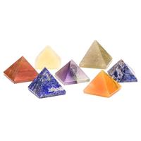 Fluwelen Chakra Piramide Stenen Set met Zeven Edelstenen - thumbnail