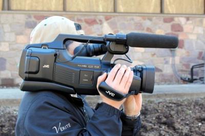 JVC GY-HM70E - Camcorder - 1080p - 12.0 MP - 10x optische zoom - flash-kaart JVC GY-HM70E - Camcorder - 1080p - 12.0 MP - 10x optische zoom - flash-kaart