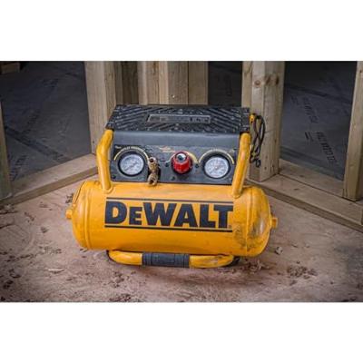 DeWALT DPC10RC Compressor 10L 2pk + 10m slang DeWALT DPC10RC Compressor 10L 2pk + 10m slang