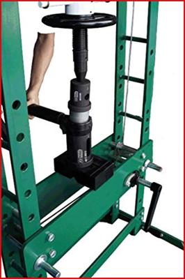 KS Tools 460.3925 Set driehoekige bussen voor DAF, Ø 70 mm, 8-delig