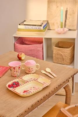 Melamine diner kinderbord FUN FAIR PINK rice rood, gestreept Melamine diner kinderbord FUN FAIR PINK rice rood, gestreept