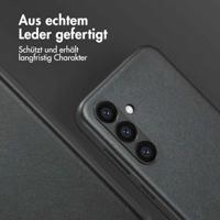 Accezz MagSafe Leather Backcover Samsung Galaxy S24 Telefoonhoesje Zwart - thumbnail