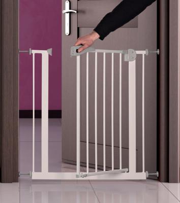 TRIXIE AFSLUITHEK METAAL WIT 75-85X76 CM