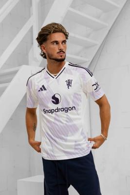 Manchester United Shirt Uit Senior 2025/2026 - Maat M - Kleur: Wit | Soccerfanshop