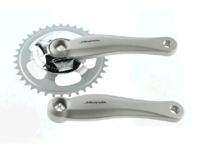 Miranda crankset 38t, cranklengte 170mm. zilver, aluminium, spieloos. 9mm diep voor gazelle