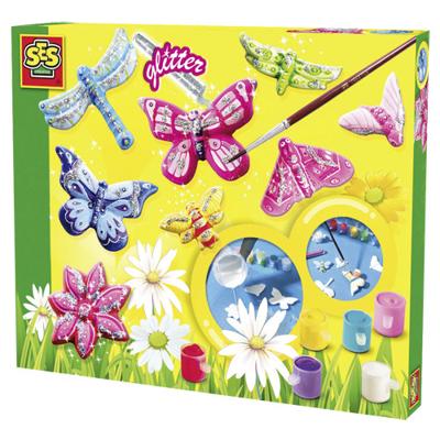 SES vlinders gieten en schilderen SES vlinders gieten en schilderen
