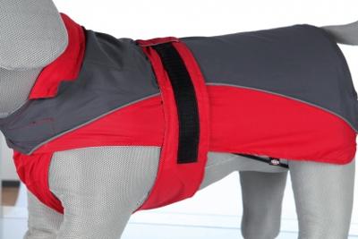Trixie Regenjas Lorient Rood / Grijs - Buik: 55-75cm Rug: 55cm Hondenkleding
